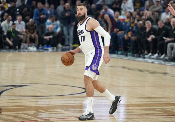 隆源配资 薪资专家：瓦兰的NBA合同有约束力 除非买断否则不能加盟其他球队